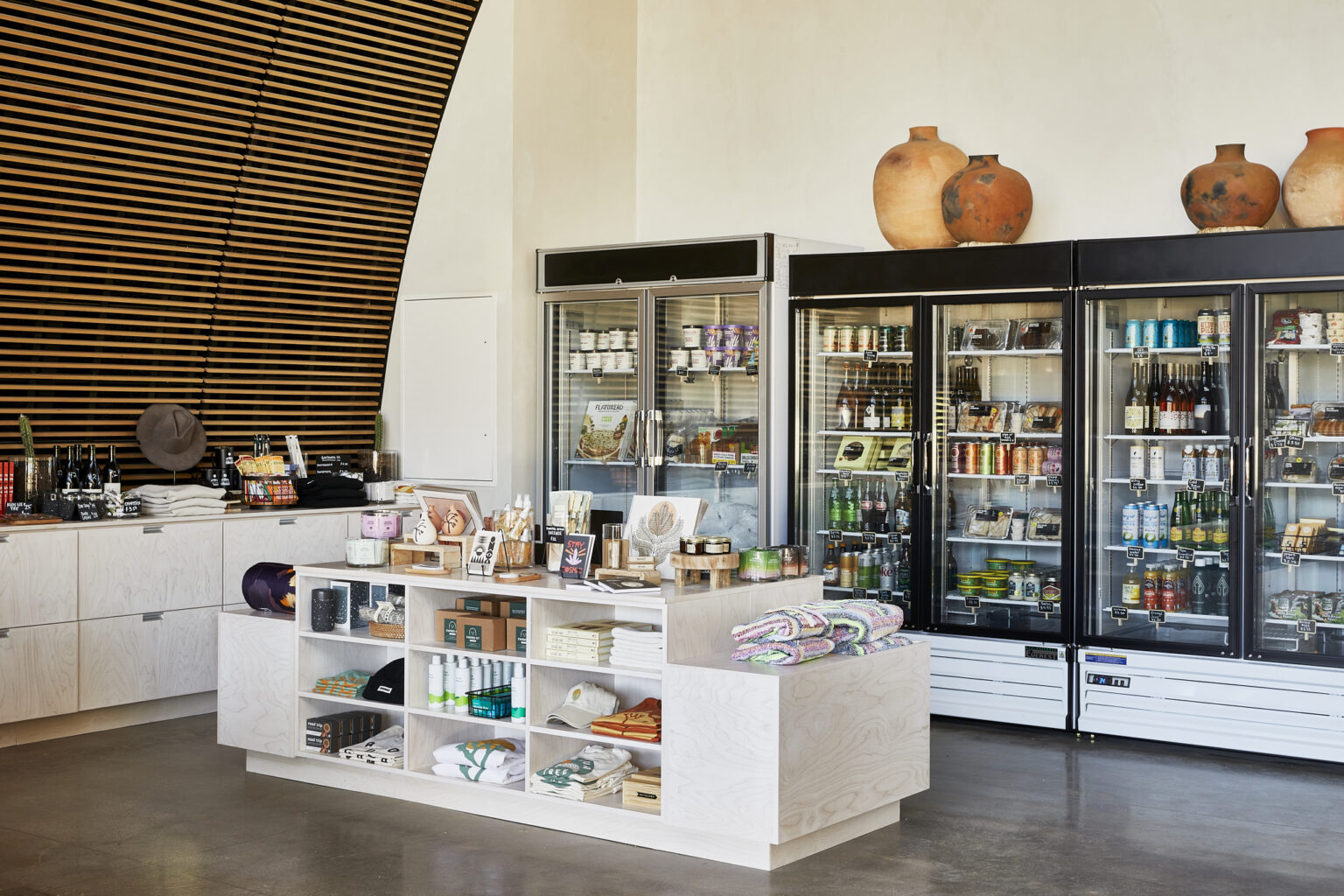 Dining AutoCamp Joshua Tree, CA