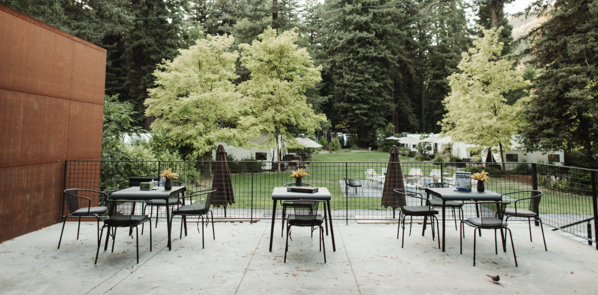 ACRR - Small outdoor dining space